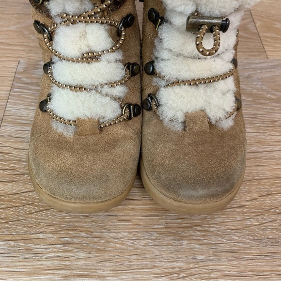 UGG Ager Kids Unisex Winter Warm Boots, Size 7 - Picture 6 of 13